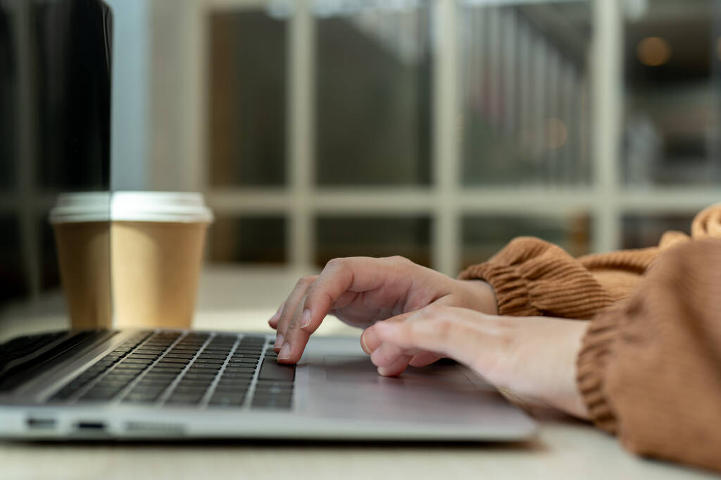 Google's forced pagination limits results on the first page to ten websites